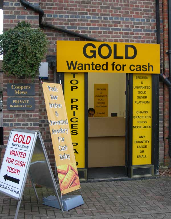 26, Gold in Beckenham High St, next to Three Tuns, _ Keith Cutting, Feb 2010.jpg